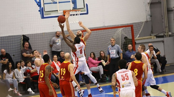 Inter zrovnal krok s Prievidzou, Komárno s Košicami